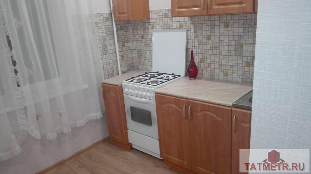 Продажа / Квартиры, Казань, Фатыха Амирхана улица, 17 000 Сдается чистая 1-комнатная квартира в панельном доме, расположенном в развитом и динамичном районе Казани. Рядом с... - 2