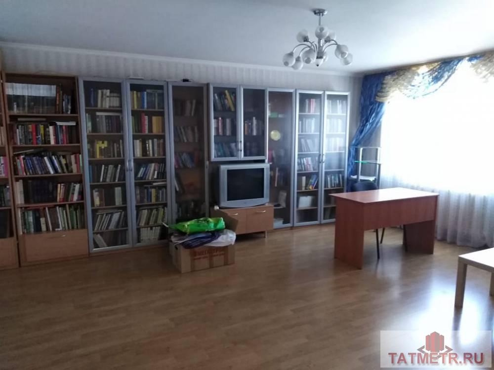 Продажа / Квартиры, Казань, Академика Губкина улица, 27 000 Сдается просторная 3-комнатная квартира со свежим ремонтом. Рядом с домом расположены: детская площадка, крупные... - 11