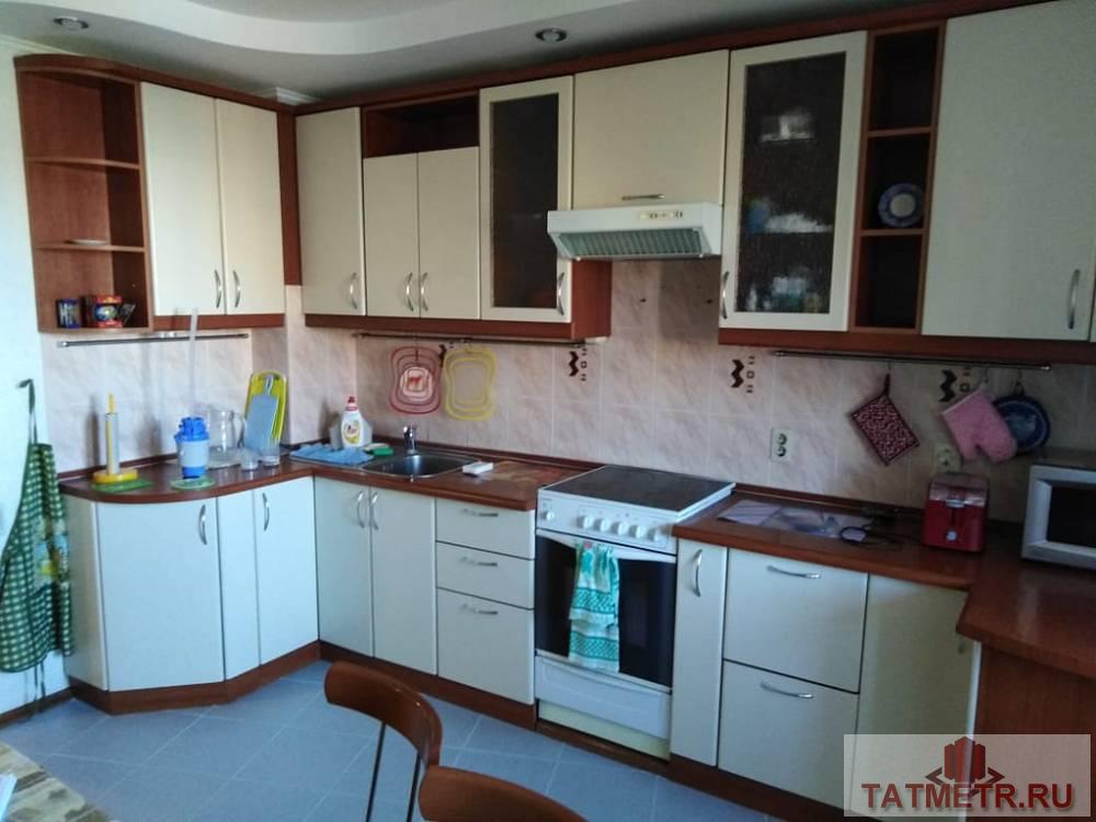 Продажа / Квартиры, Казань, Академика Губкина улица, 27 000 Сдается просторная 3-комнатная квартира со свежим ремонтом. Рядом с домом расположены: детская площадка, крупные... - 4