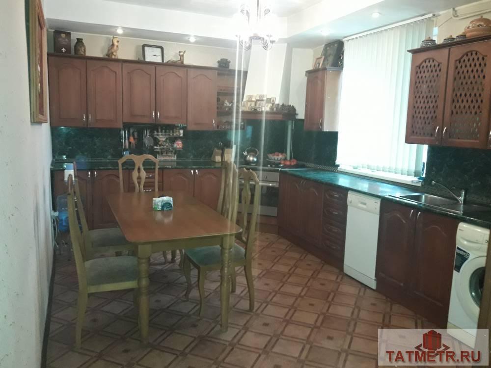 Продажа / Дома и коттеджи, Зеленодольск, Куйбышева улица, 6 000 000 Продается 2этажный кирпичный коттедж (5 комнат), общей площадью 180 кв.м., расположенный на участке 10 соток по ул.... - 4