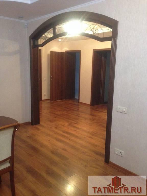 Аренда / Квартиры, Казань, Чистопольская улица, 35 000 Сдается светлая уютная, просторная 3-комнатная квартира в кирпичном доме, расположенном в самом оживленном и красивом... - 1