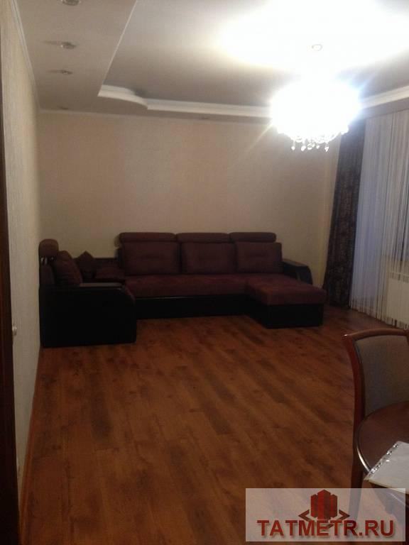 Аренда / Квартиры, Казань, Чистопольская улица, 35 000 Сдается светлая уютная, просторная 3-комнатная квартира в кирпичном доме, расположенном в самом оживленном и красивом... - 3