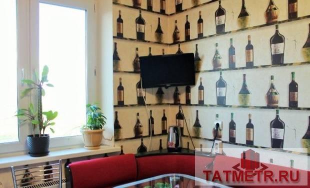 Продажа / Квартиры, Казань, Закиева улица, 18 000 Современная квартира с хорошим ремонтом. Удобная мебель, на кухне имеется угловой диван. Большой просторный шкаф, два...