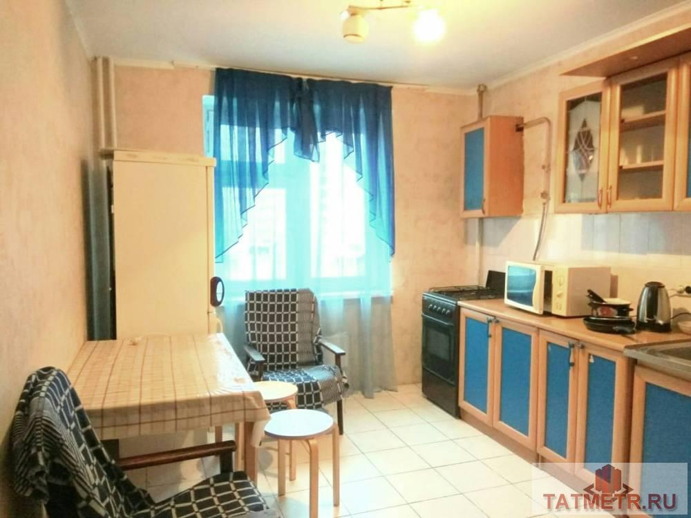 Продажа / Комнаты, Казань, Ямашева проспект, 12 000 Сдается просторная комната в двухкомнатной квартире по адресу Ямашева, 31 в 10-минутах ходьбы от ТЦ 'Парк Хаус'.... - 1