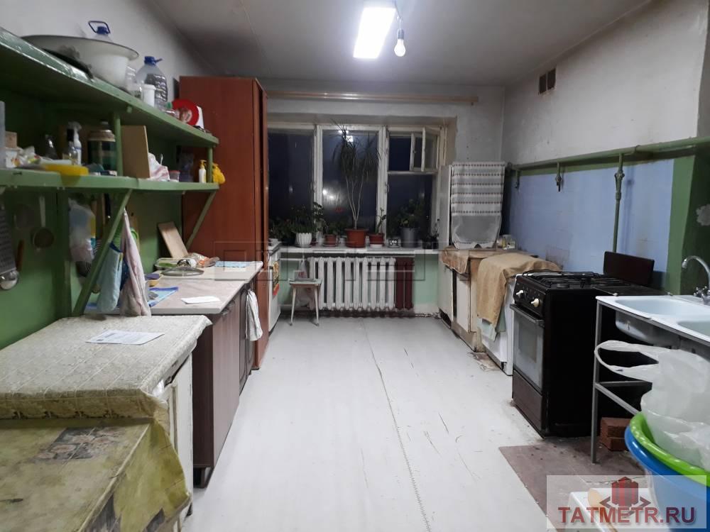 Продажа / Квартиры, Казань, Липатова улица, 900 000 ПРОДАЕТСЯ: Уютная комната в Советском районе, пос. Дербышки, ул. Липатова, д. 21 на 5/5 ти этажного кирпичного дома.... - 2