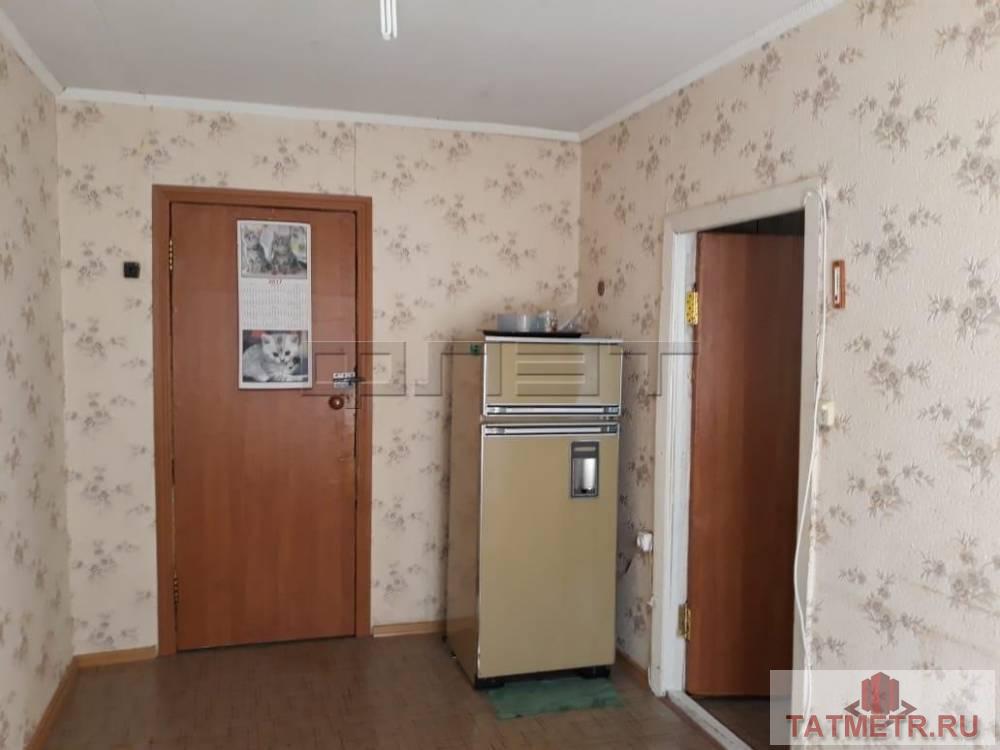 Продажа / Комнаты, Казань, Беломорская улица, 1 200 000 ПРОДАЕТСЯ: Уютная комната в Московском районе на 3-м этаже 5-ти этажного кирпичного дома в пятикомнатной квартире.... - 2
