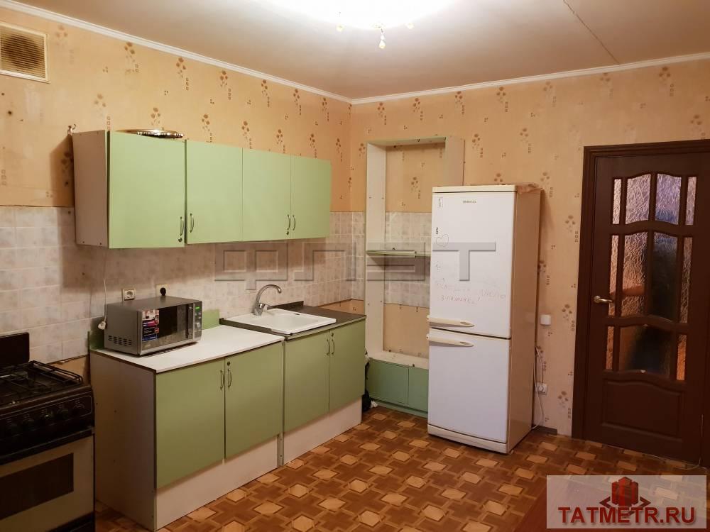 Продажа / Квартиры, Казань, Фатыха Амирхана проспект, 5 400 000 ПРОДАЕТСЯ: Уютная 2-х комнатная квартира в Ново-Савиновском районе на 2/10 этажного кирпичного дома, дом 2003 года...