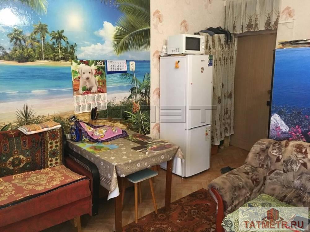 Продажа / Комнаты, Казань, Деловая улица, 1 100 000 ПРОДАЕТСЯ: Уютная комната в Кировском районе на 3-м этаже 4-х этажного кирпичного дома в двухкомнатной квартире....