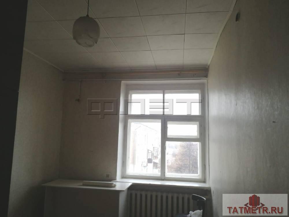 Продажа / Комнаты, Казань, Челюскина улица, 850 000 ПРОДАЕТСЯ: Уютная комната в Авиастроительном районе на 5-м этаже 5-ти этажного дома в двухкомнатной квартире....
