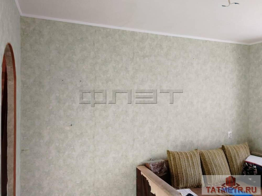 Продажа / Комнаты, Казань, Братьев Касимовых улица, 1 110 000 ПРОДАЕТСЯ: 2 комнаты (комната, кухня, коридор) в Приволжском районе на 4-м этаже 9 этажного кирпичного дома. Дом... - 1