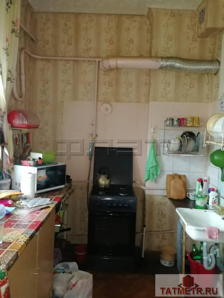 Продажа / Комнаты, Казань, Белинского улица, 470 000 ПРОДАЕТСЯ: Комната в Авиастроительном районе на 5-м этаже «сталинки» в трехкомнатной квартире. Комната требует... - 1