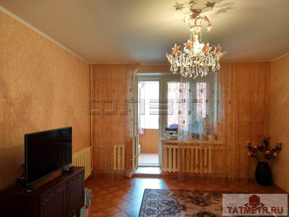 Продажа / Квартиры, Казань, Ямашева проспект, 3 950 000 В центре современного Ново-Савиновского района продается светлая, уютная 1-комнатная квартира на 1 этаже (высоком)...