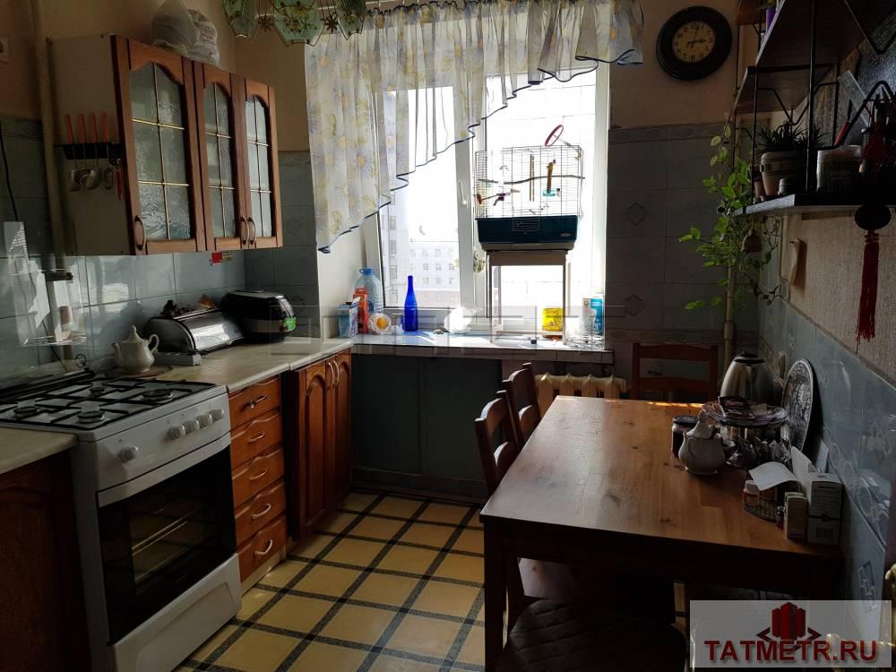 Продажа / Квартиры, Казань, Николая Ершова улица, 5 990 000 Вахитовский р-н,Н.Ершова,8. Необычная планировка - окна на три стороны, просторный холл в середине квартиры (14 м).... - 1