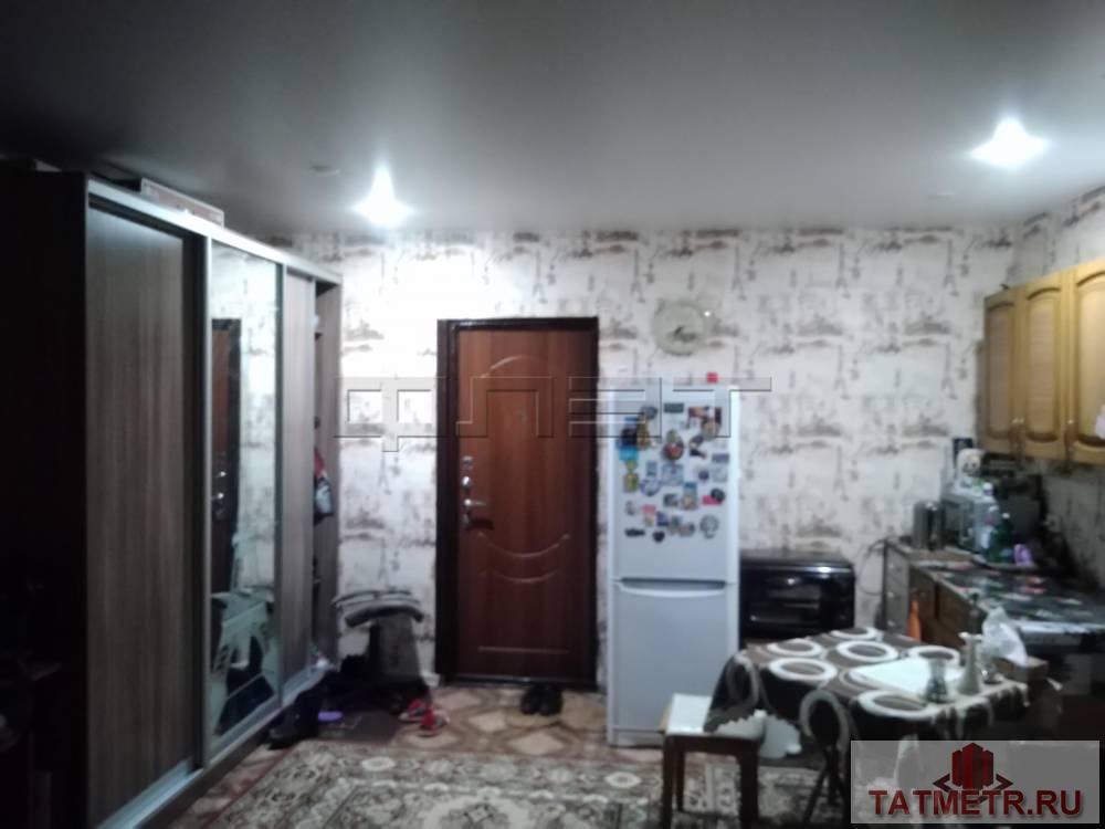 Продажа / Квартиры, Казань, Поперечно-Базарная улица, 1 470 000 ПРОДАЕТСЯ: Уютная гостинка в Кировском районе на 8/9 этажного кирпичного дома, с прекрасным видом из окна на Кремль.... - 1