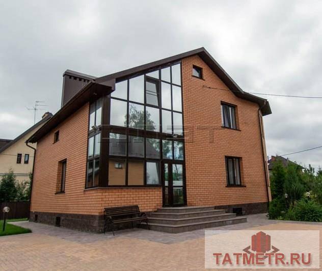 Продажа / Дома и коттеджи, Казань, ул. Каенлы (Алтан), 38 000 000 Предлагаем вашему вниманию капитальный двухэтажный коттедж с полноценным отапливаемым цокольным этажом в элитном...