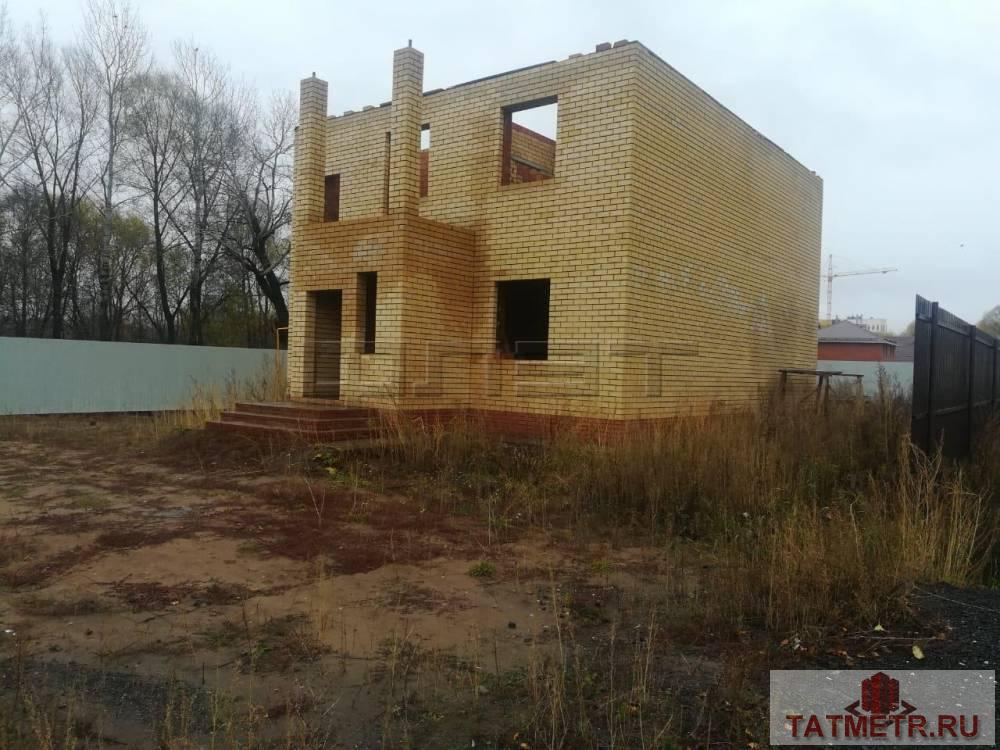 Продажа / Дома и коттеджи, Казань, ул. Большая Красная (Малые Клыки), 4 500 000 Продается: Продается 2 этажный недостроенный кирпичный дом площадью 160 кв.м на участке 7 соток в Казани, поселке...