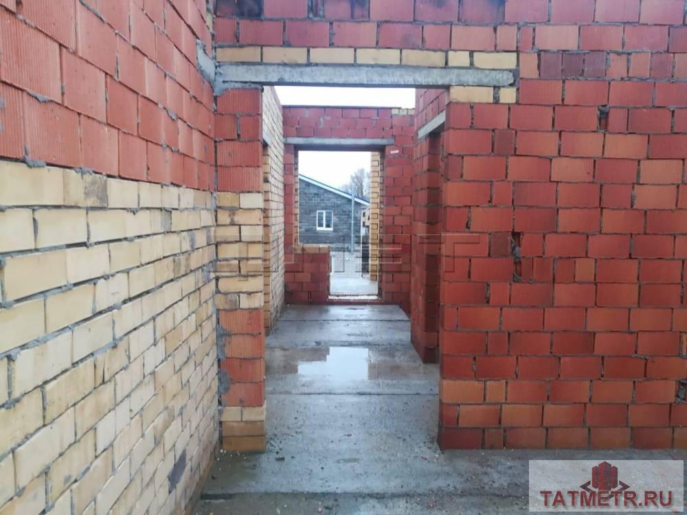 Продажа / Дома и коттеджи, Казань, ул. Большая Красная (Малые Клыки), 4 500 000 Продается: Продается 2 этажный недостроенный кирпичный дом площадью 160 кв.м на участке 7 соток в Казани, поселке... - 2