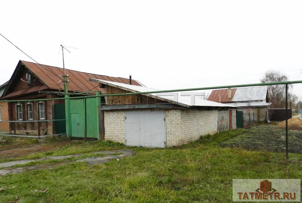 Продажа / Дома и коттеджи, Казань, Давликеевская 4-я улица, 1 590 000 Продается: 1/2 доли деревянного дома в Приволжском районе Казани, ул. 4-я Давликеевская Дом 1961 года постройки:...