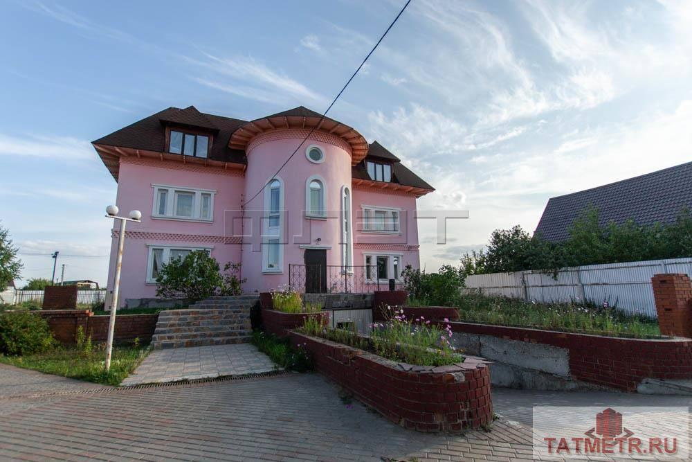 Продажа / Дома и коттеджи, Казань, ул. Черемшановая (Вознесенское), 14 000 000 Срочно продается: Роскошный трёхэтажный (плюс полноценный тех.этаж с бильярдом) кирпичный дом в Советском районе...