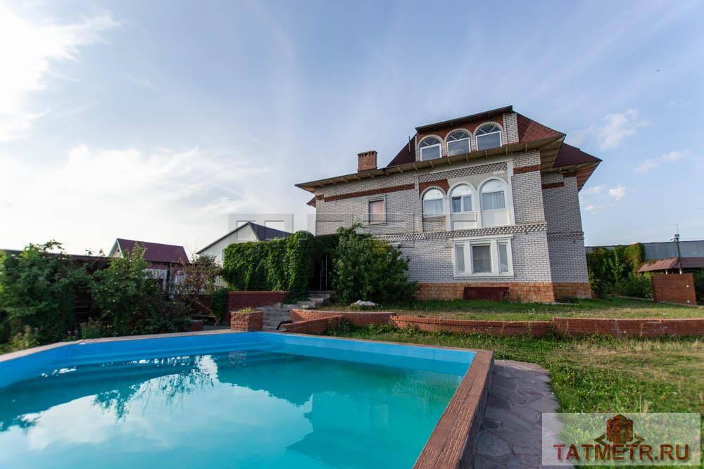 Продажа / Дома и коттеджи, Казань, ул. Черемшановая (Вознесенское), 14 000 000 Срочно продается: Роскошный трёхэтажный (плюс полноценный тех.этаж с бильярдом) кирпичный дом в Советском районе... - 1