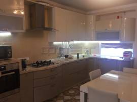 Советский район, п. Константиновка, ул. ОзернаяПРОДАЕТСЯ:...