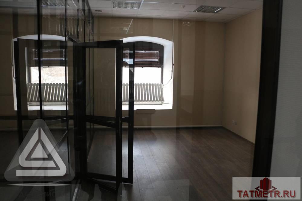 Коммерческая / Аренда / Офисы, Казань, Адмиралтейская улица, 77 265 В обновленном бизнес-центре «Петрушкин Двор» сдаются современные, комфортабельные офисы класса В+. Качественная... - 2