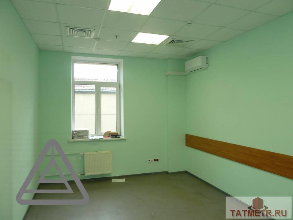 Коммерческая / Аренда / Офисы, Казань, Бурхана Шахиди улица, 9 130 Сдается офисное помещение на 4 этаже ТЦ «Модная Семья» по адресу ул.Бурхана Шахиди, 17. В хорошем состоянии. В...