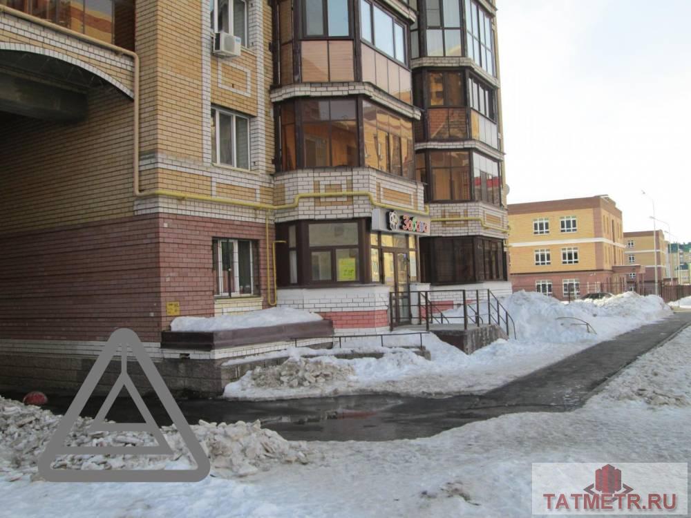 Коммерческая / Продажа / Офисы, Казань, Гарифа Ахунова улица, 7 500 000 Продается помещение на первой линии. Удобная транспортная доступность . Большой пешеходный и автомобильный трафик....