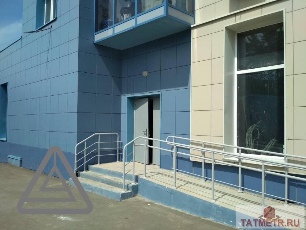 Коммерческая / Продажа / Офисы, Казань, Проточная улица, 120 551 200 Продаются помещения свободного назначения на 1 этаже ЖК «Ласточкино гнездо», по адресу Проточная 6. В помещении: —...