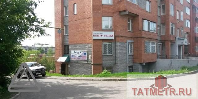 Продается помещение в густонаселенном жилом районе. Удобные подъездные пути, автобусные остановки в шаговой...