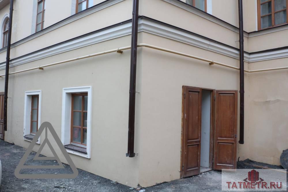 Коммерческая / Аренда / Офисы, Казань, Московская улица, 24 000 Сдается в аренду помещение свободного назначения. Цокольный этаж. Помещение сухое, теплое. Обособленно от других... - 2