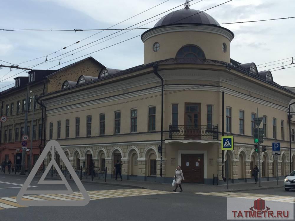 Коммерческая / Аренда / Офисы, Казань, Московская улица, 90 000 Сдается помещение свободного назначения по адресу Московская 58. В состоянии: требует ремонта. В помещении: —...