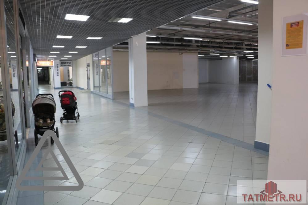Коммерческая / Продажа / Торговые помещения, Казань, Ямашева проспект, 372 187 Сдается торговая площадь на втором этаже ТК «Савиново» по адресу Ямашева 93. В хорошем состоянии. В помещении: —...