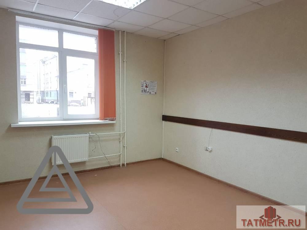 Коммерческая / Аренда / Офисы, Казань, Некрасова улица, 27 280 Аренда помещения! Сдается офис в БЦ на ул. Некрасова. КЭУ входит в стоимость. Бизнес Центр на ул. Некрасова — это... - 1