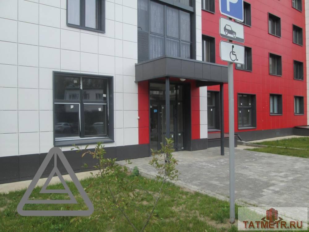 Коммерческая / Аренда / Офисы, Казань, Родины улица, 32 820 Сдается помещение по адресу Родины 24 а В помещении черновая отделка . В помещении: — Электричество — Отопление —... - 1