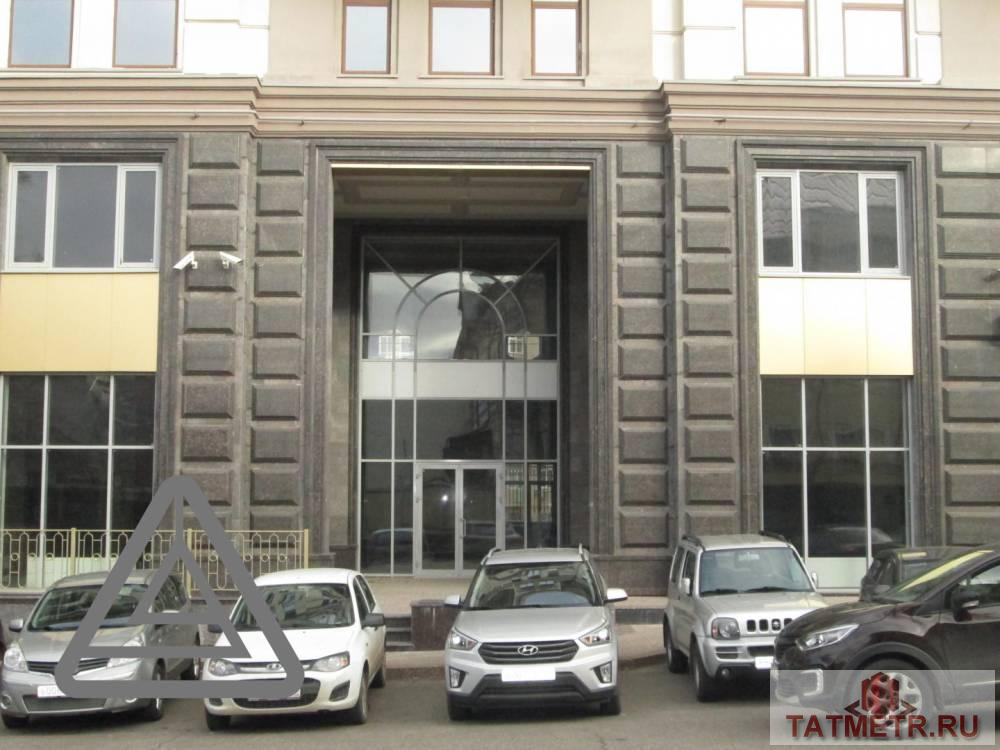 Коммерческая / Продажа / Офисы, Казань, Бехтерева улица, 72 980 000 Продаются помещения свободного назначения, расположенные на 1-м и 2-м этаже здания элитного ЖК «Падишах» по адресу...