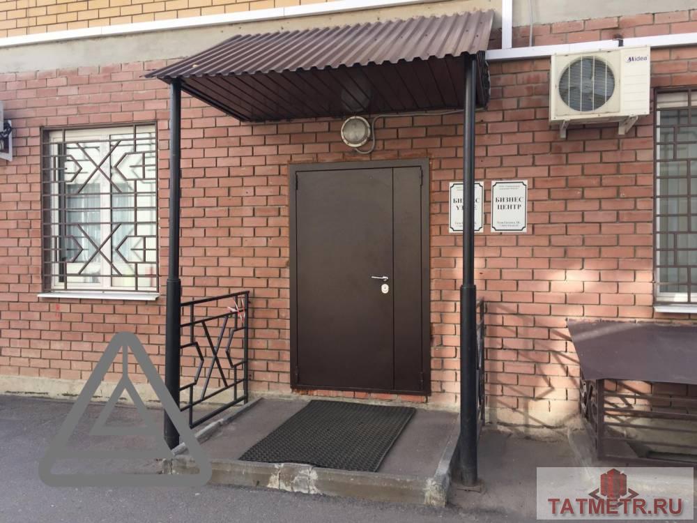 Коммерческая / Аренда / Офисы, Казань, Тази Гиззата улица, 56 000 Сдается помещение свободного назначения по адресу Тази Гиззата 1Б. Помещение требует ремонта. В помещении: —... - 1