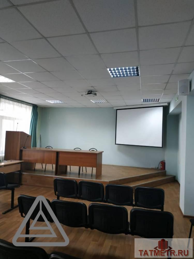 Коммерческая / Аренда / Офисы, Казань, Дементьева улица, 48 915 Сдается конференц-зал по адресу Дементьева 26А. В хорошем состоянии. В помещении: — Мебель, оборудование —... - 1