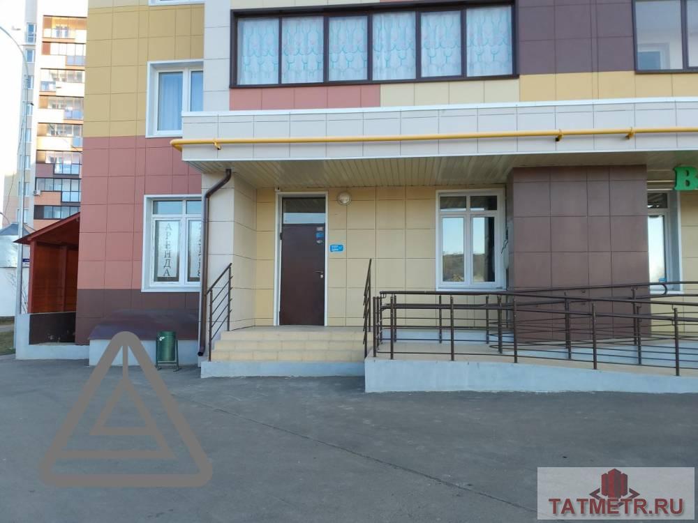 Коммерческая / Аренда / Офисы, Казань, Аметьевская Магистраль улица, 57 590 Сдается помещение свободного назначения по адресу Аметьевская магистраль 6. Помещение требует ремонта. В помещении:... - 1
