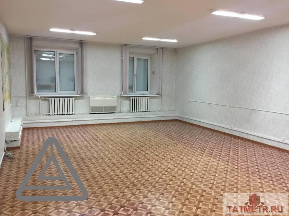 Коммерческая / Аренда / Офисы, Казань, Абсалямова улица, 75 800 Сдается помещение свободного назначения по адресу Абсалямова 13. В хорошем состоянии. В помещении: — Телефон —...