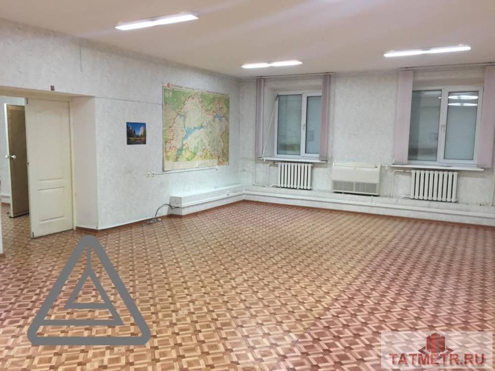Коммерческая / Аренда / Офисы, Казань, Абсалямова улица, 75 800 Сдается помещение свободного назначения по адресу Абсалямова 13. В хорошем состоянии. В помещении: — Телефон —... - 1