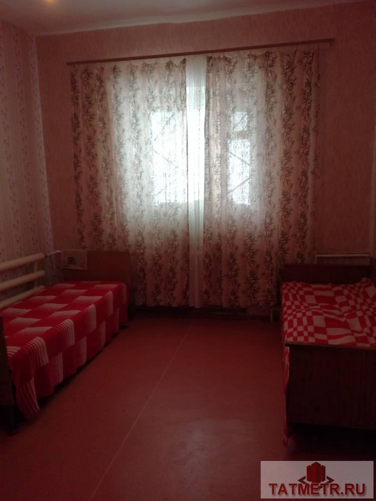 Продажа / Квартиры, Альметьевск, Автомобилистов улица, 1 700 000 Продается двухкомнатная квартира, второй этаж, не угловая, комнаты просторные, большие, потолки высокие, квартира... - 1