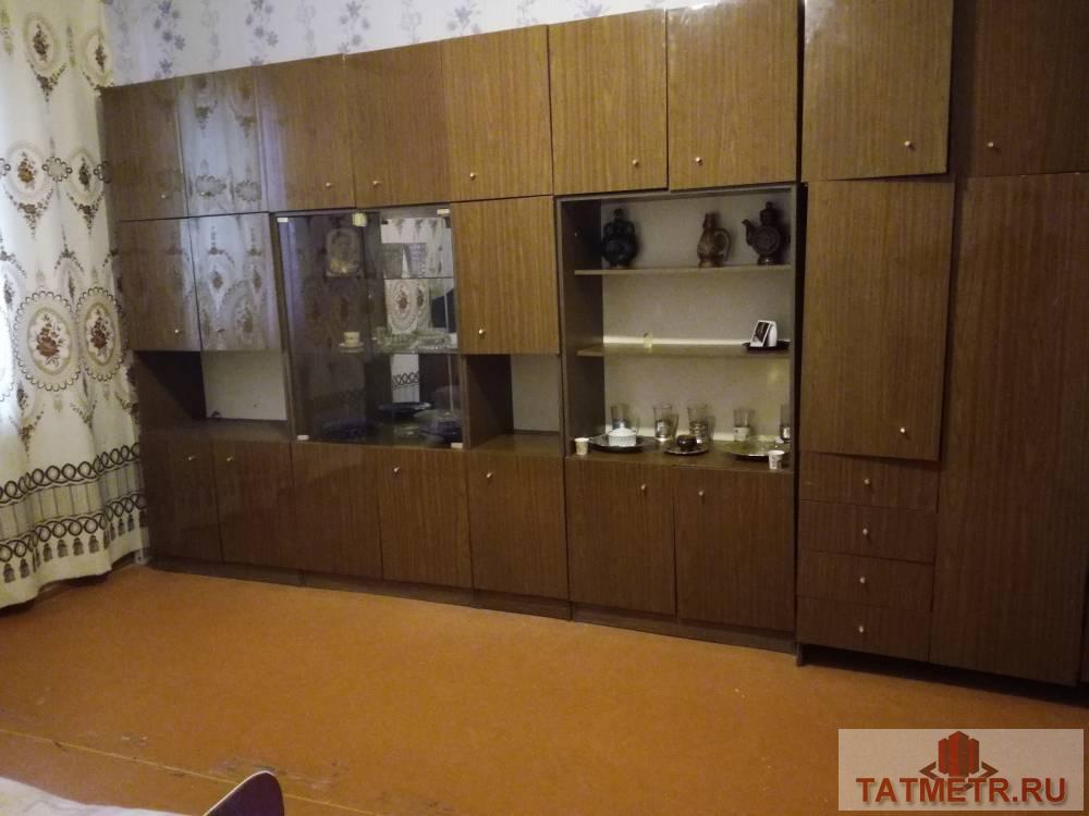 Продажа / Квартиры, Альметьевск, Автомобилистов улица, 1 700 000 Продается двухкомнатная квартира, второй этаж, не угловая, комнаты просторные, большие, потолки высокие, квартира... - 3