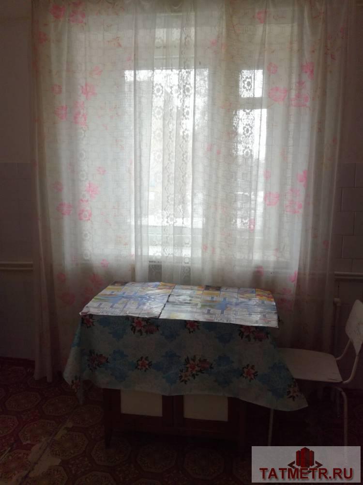 Продажа / Квартиры, Альметьевск, Автомобилистов улица, 1 700 000 Продается двухкомнатная квартира, второй этаж, не угловая, комнаты просторные, большие, потолки высокие, квартира... - 6