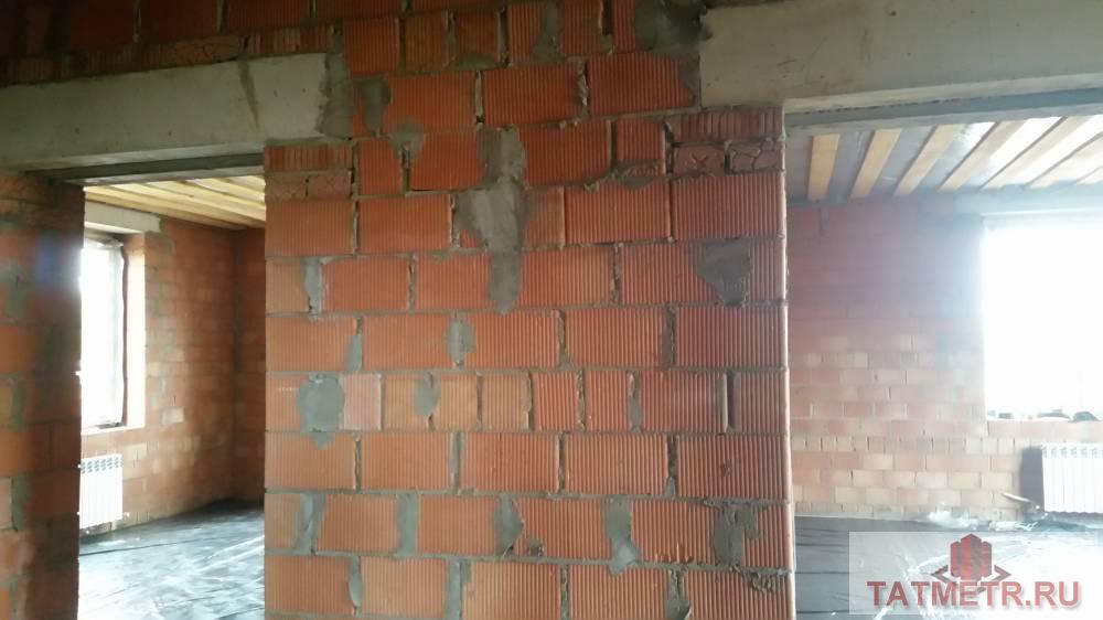 Продажа / Дома и коттеджи, ДНТ Паландия, 7 900 000 Продается кирпичный коттедж 250 кв.м. в 8 км от Казани в загородном поселке 'Паландия'. Экологически чистый район,... - 3
