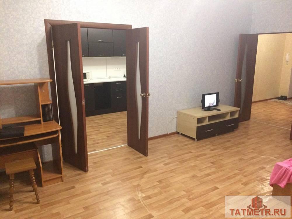 Аренда / Квартиры, Казань, Гарифа Ахунова улица, 15 000 Сдается просторная 1-комнатная квартира в кирпичном доме, расположенном в спальном районе города Казани. Рядом с... - 4
