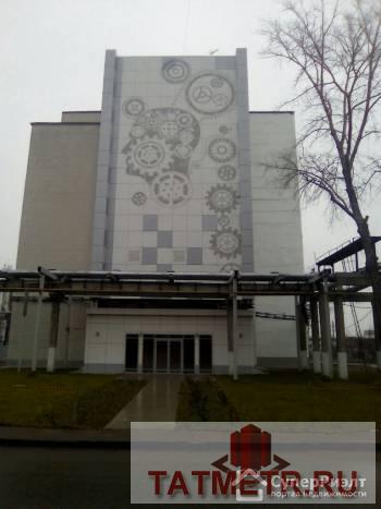 Коммерческая / Продажа / Офисы, Казань, Восстания улица, 250 000 Корпус с фешенебельным фасадом, находится на благоустроенной территории технополиса 'Химград' с асфальтированными... - 2