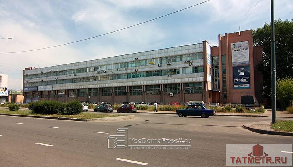 Коммерческая / Продажа / Офисы, Казань, Ямашева проспект, 14 200 Сдам офисное помещение в бизнес центре на втором этаже.Имеется автомобильная парковка ,рядом автобусная остановка... - 1