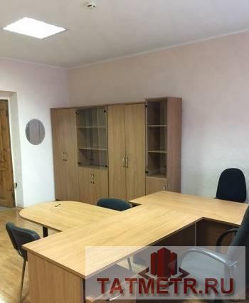 Коммерческая / Продажа / Офисы, Казань, Лево-Булачная улица, 25 000 Сдаётся в аренду кабинет (офис) 33,4 кв.м. на 3 этаже в 8-ми этажном административном здании, в центре города -... - 3