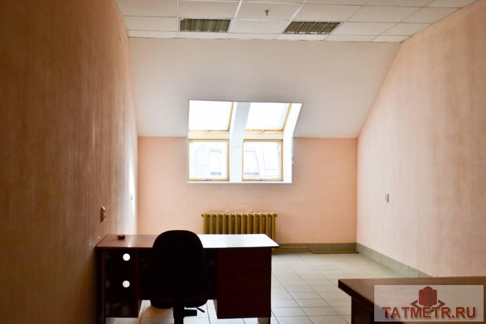 Коммерческая / Продажа / Офисы, Казань, Астрономическая улица, 27 750 Сдам офисное помещение в центре города на третьем этаже в центре города. Высокий автомобильный и пешеходный трафик....